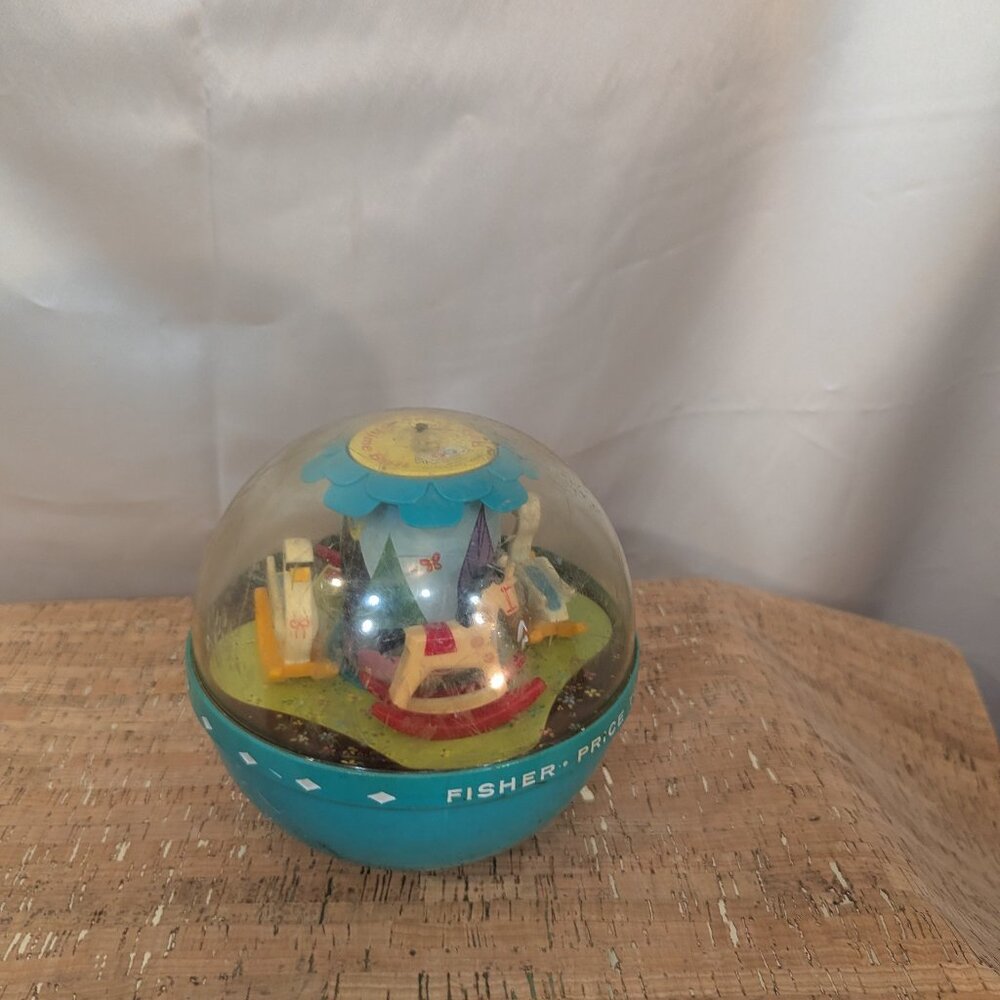 VINTAGE 1966 FISHER PRICE TOYS ROLY POLY CHIME BALL #165